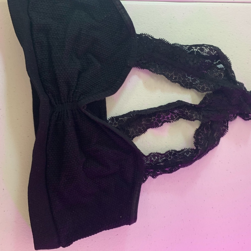 Stretchy bra or bralette black lace